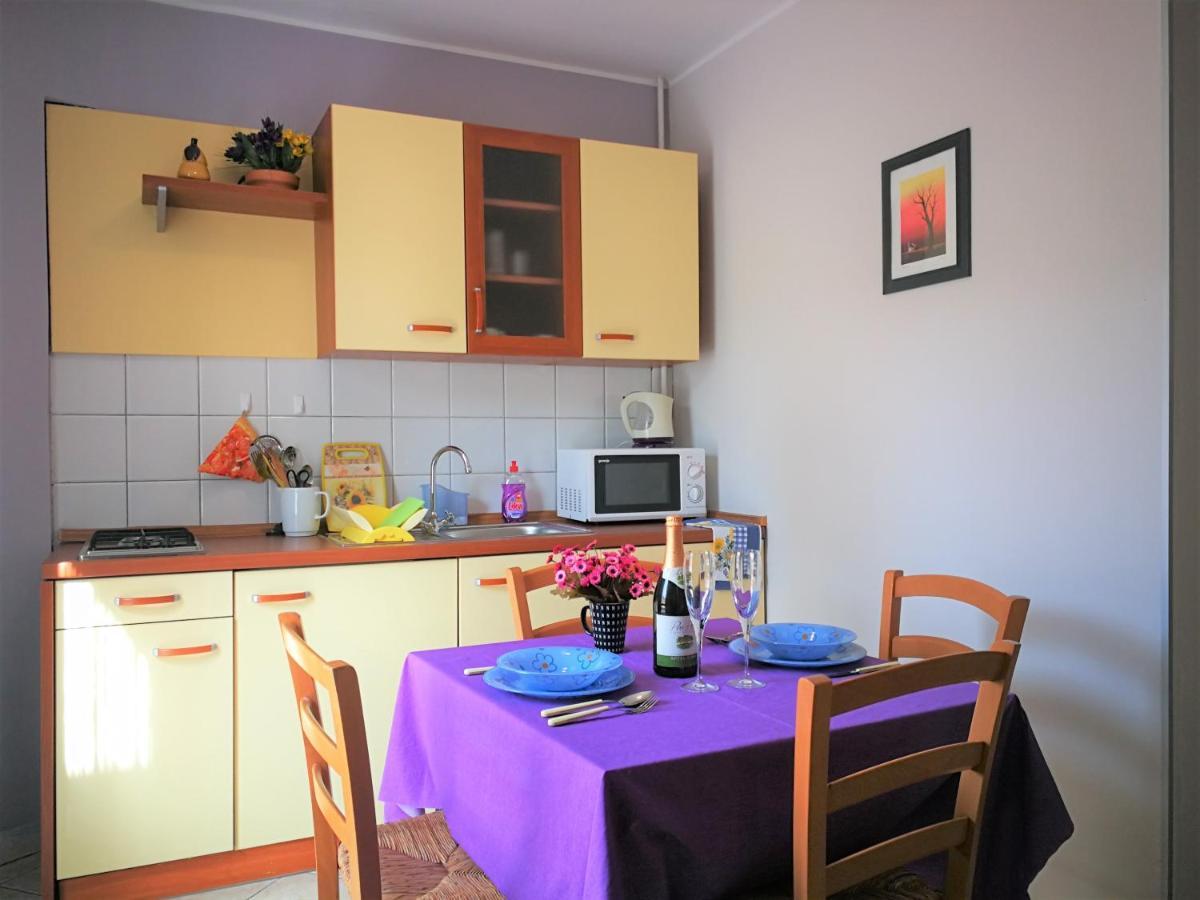 Apartments Bilic With Garden & Swimming Pool - 50M From The Beach Pjescana Uvala Exterior foto